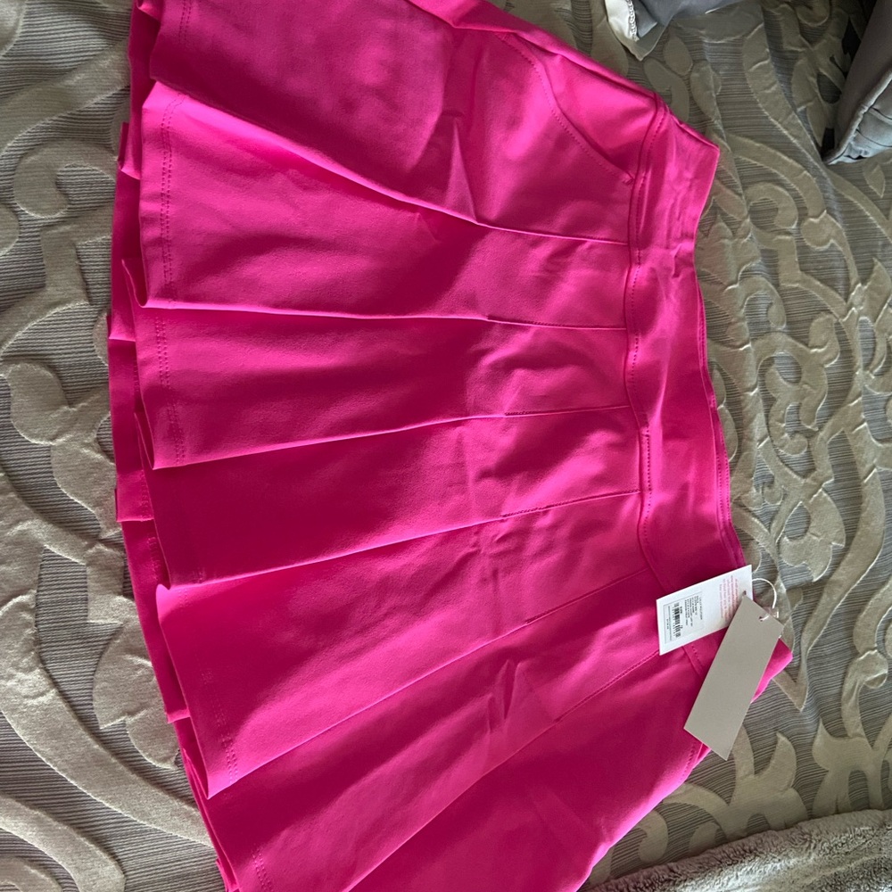 SOLD Lilly Pulitzer Hot Pink Size 12 Skort NWT